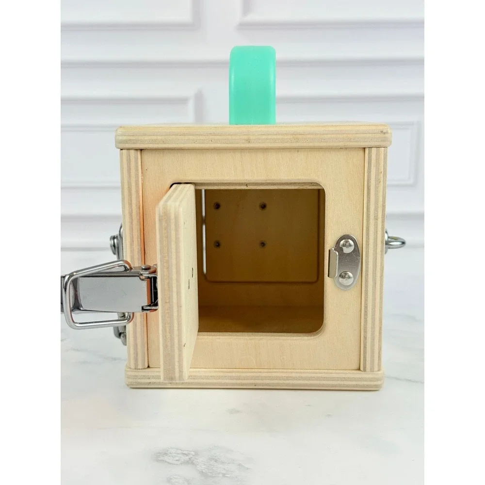 Lovevery Lock Box The Realist Play Toy 19-21 Months Montessori MINT!
